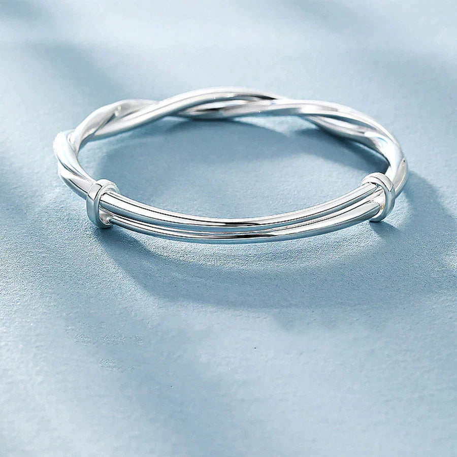 Pulsera de plata moderna y elegante