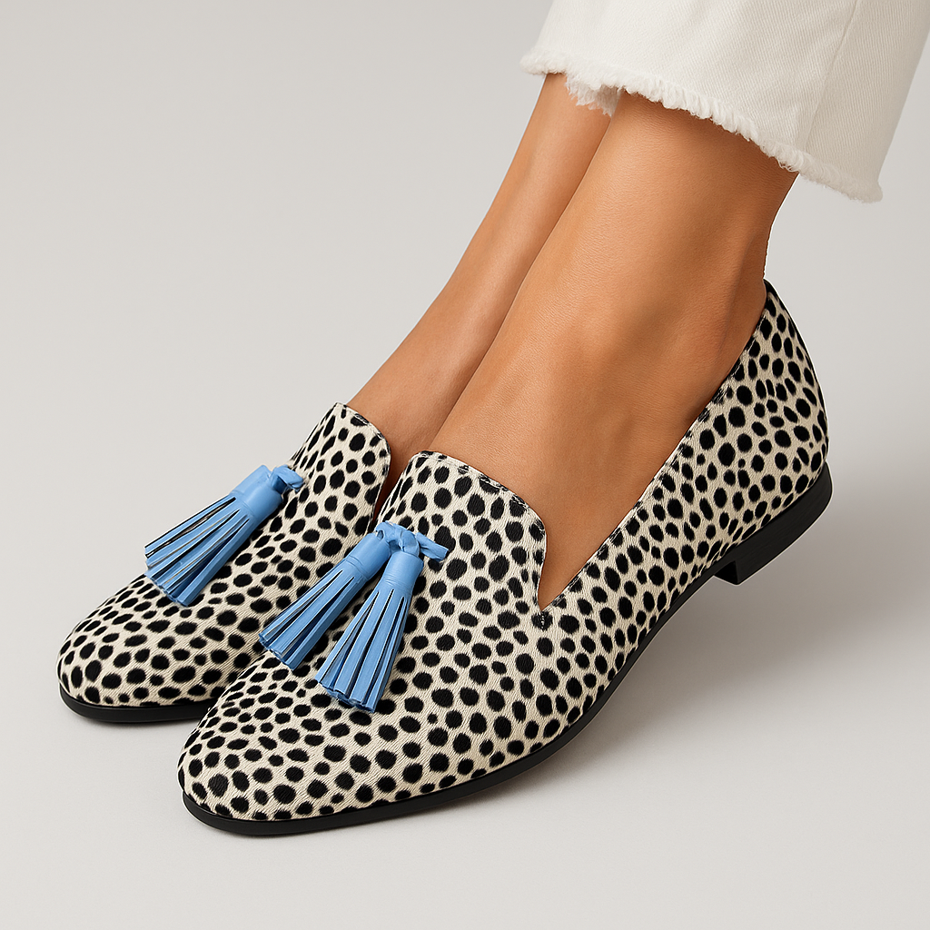 Mira | Zapatos loafers con pompones