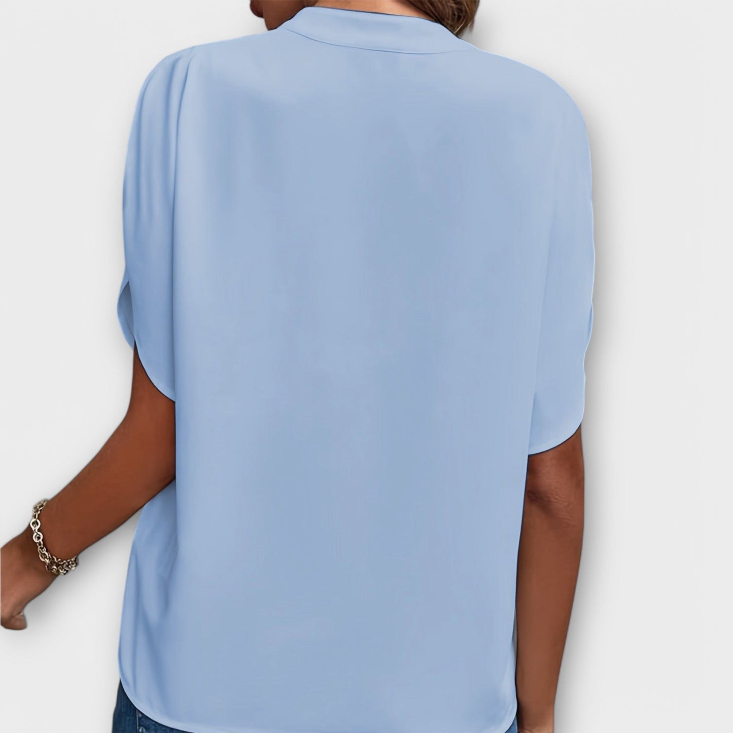 Camisa elegante y ligera para mujeres