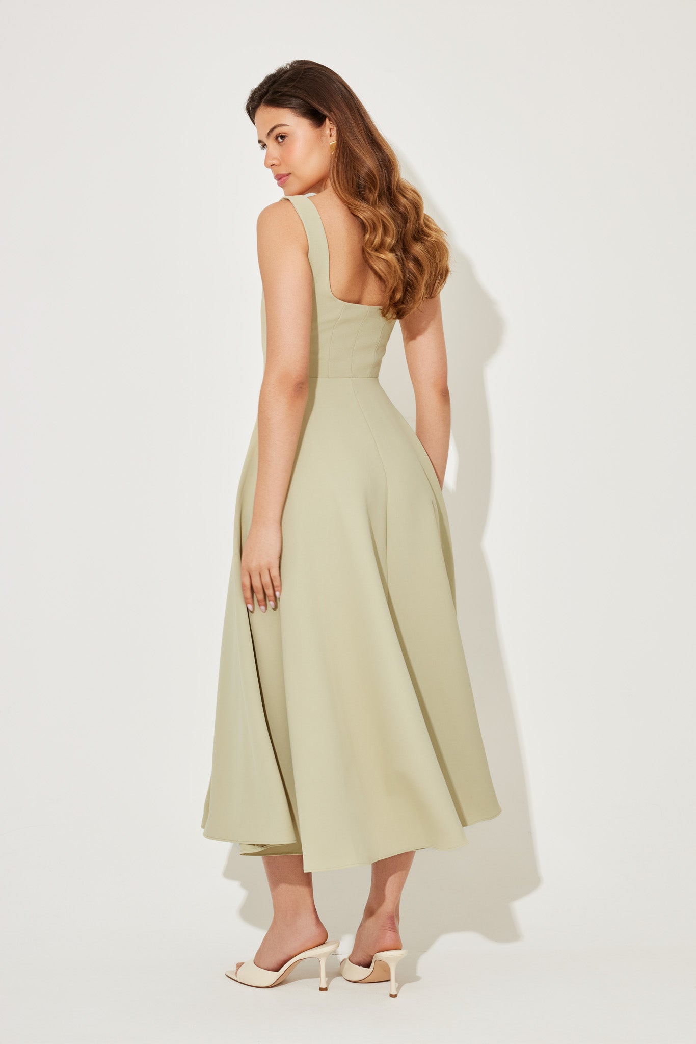Emilia™ | Vestido midi fluido eterno