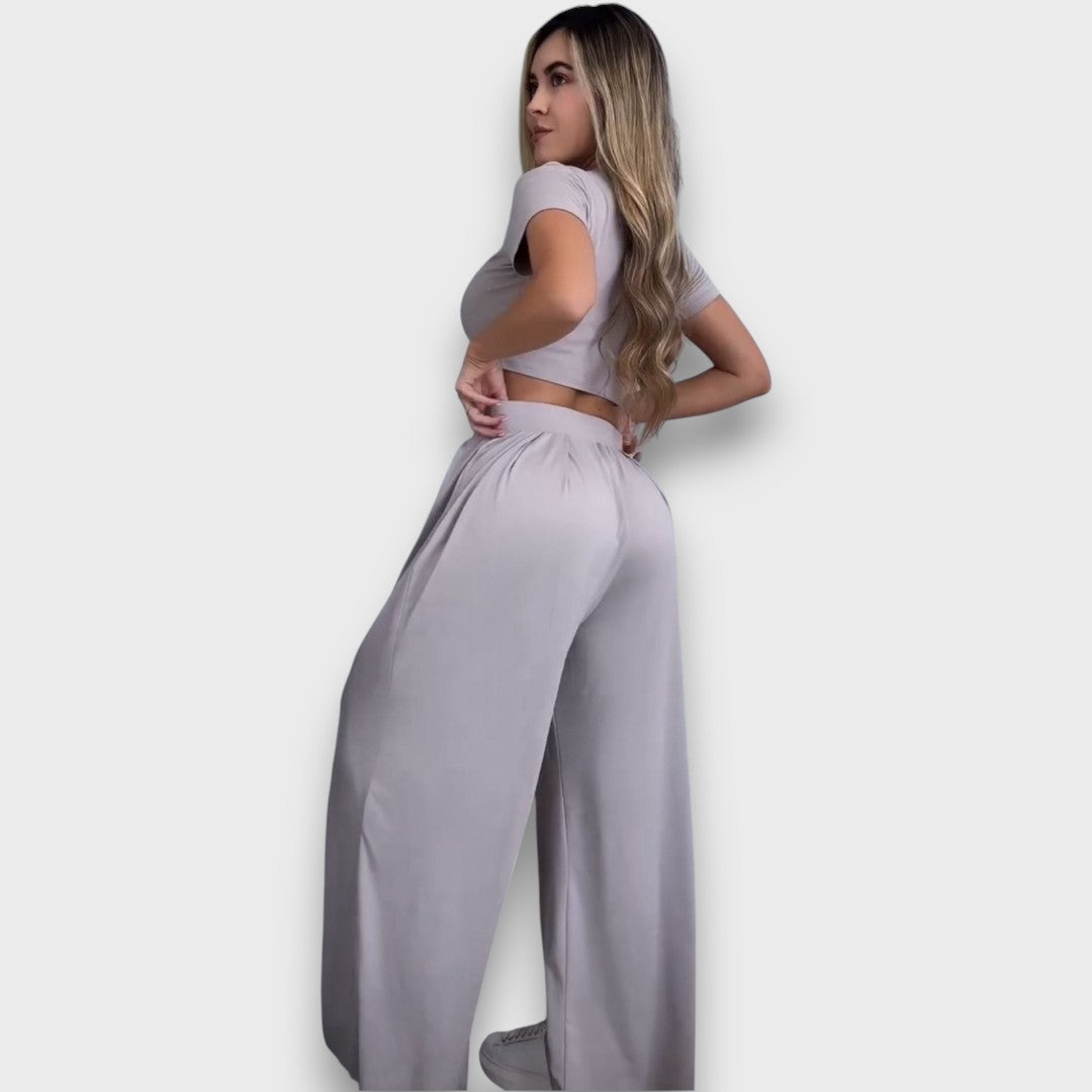 Andrea – Conjunto cómodo con top corto