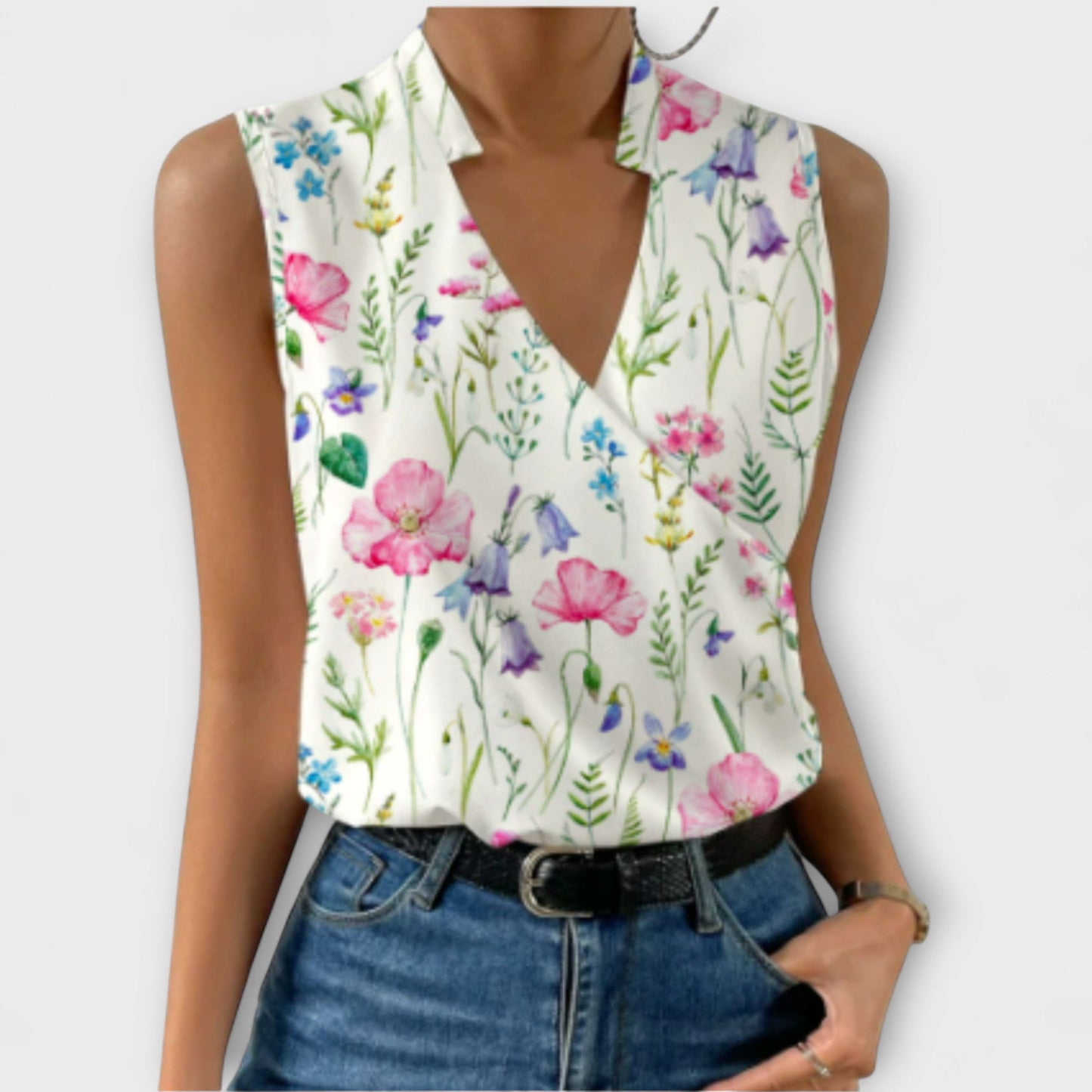 Top suave de verano con cuello en V