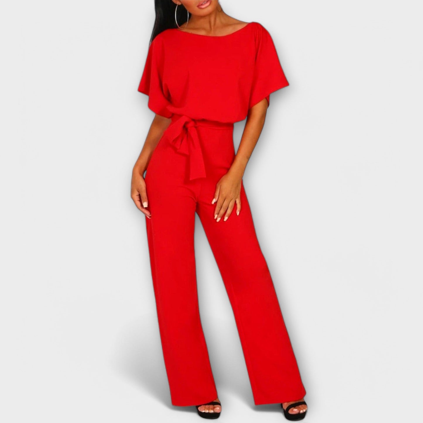Nuria – Pantalones cortos oscuros con silueta elegante