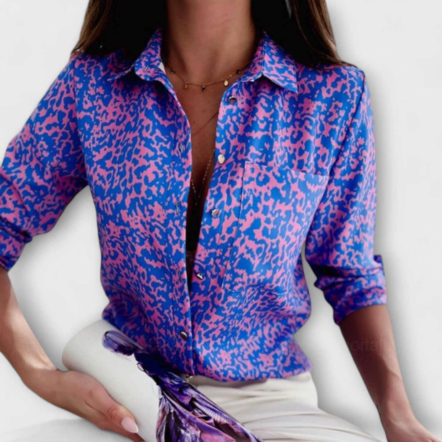 Camisa clásica con cuello – Elegancia y comodidad diaria