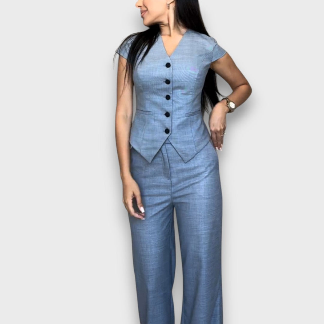 Laura – Conjunto elegante con silueta femenina