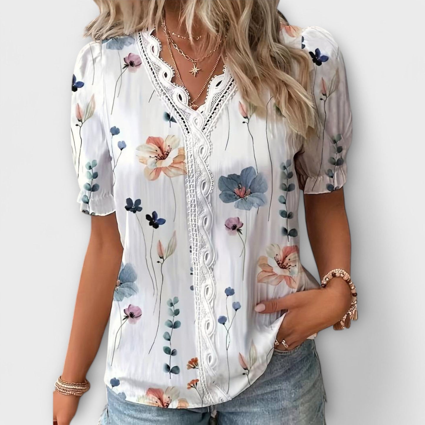 Camisa Emily con cuello en V de corte holgado y elegante
