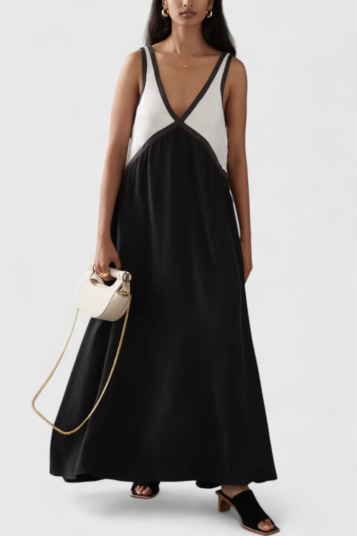 Vestido boho de verano con cuello en V