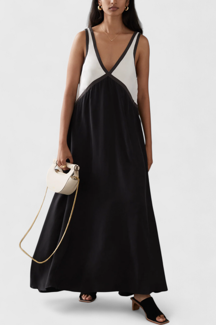 Vestido boho de verano con cuello en V