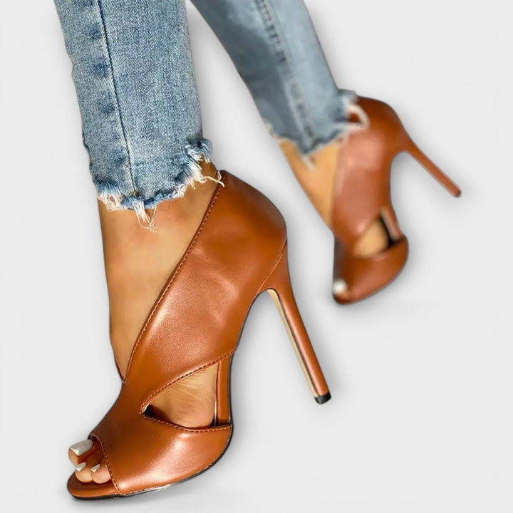 Sandalias ortopédicas elegantes con tacón