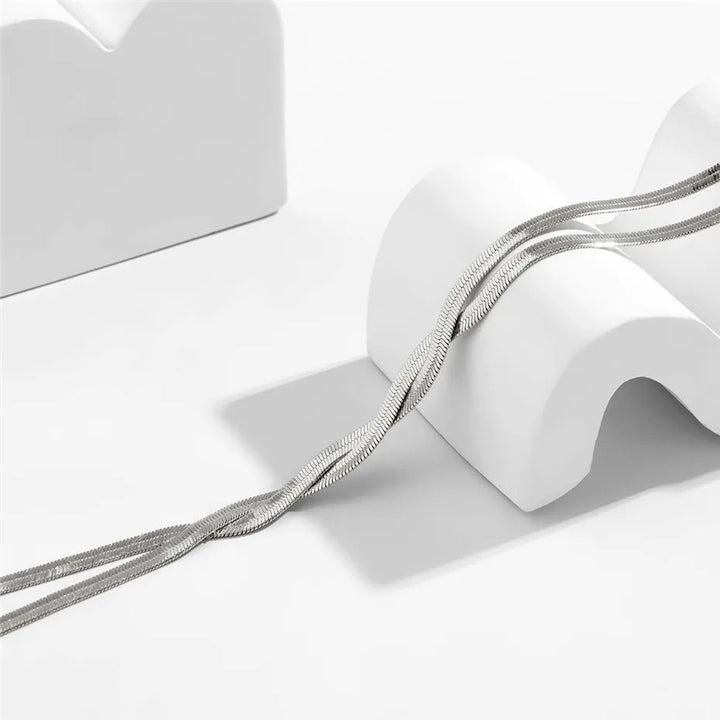 Cadena de serpiente ajustable con diseño elegante