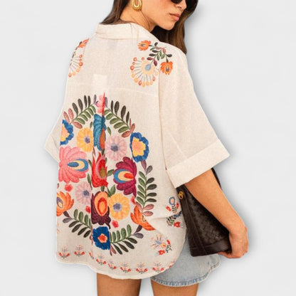 Camisa corta bohemia Carla con estampado floral