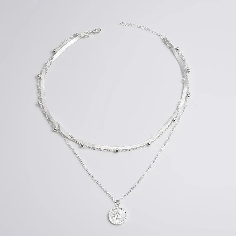 Pulseras elegantes en tres colores