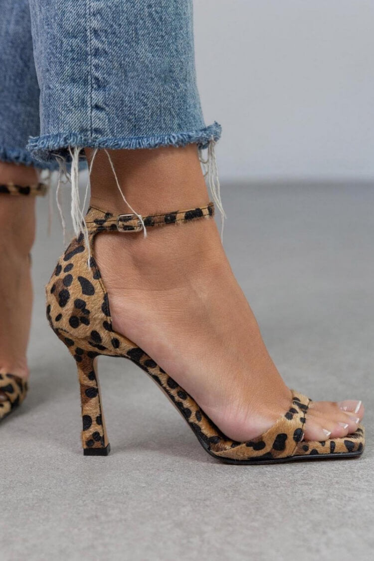 Julia™ | Sandalias de tacón alto con estampado animal