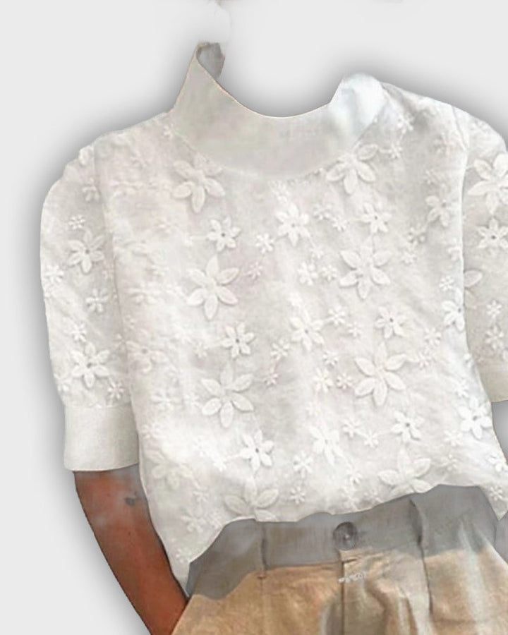 Top de algodón elegante con encaje y cuello moderno