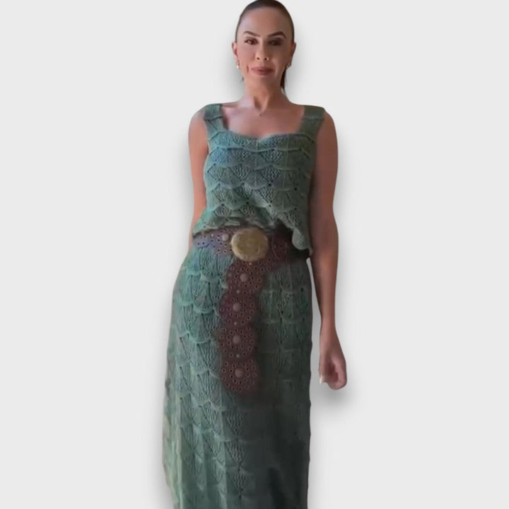 Lunara – Conjunto de dos piezas con diseño de tejido en la parte superior y la falda