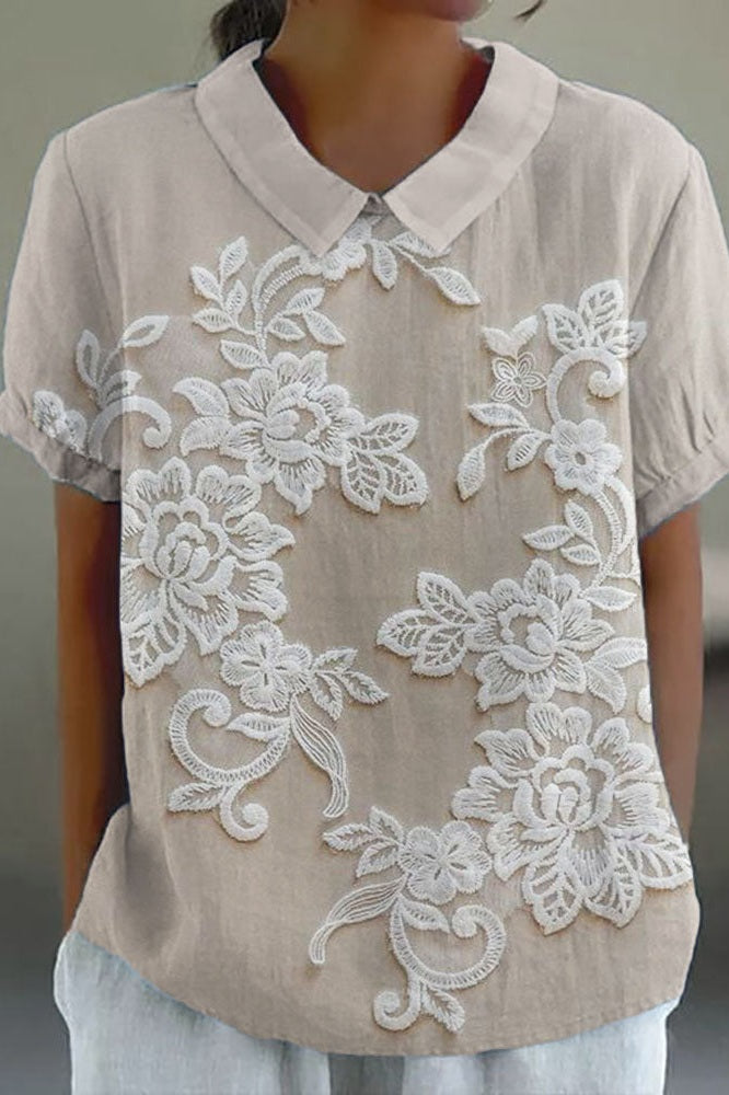 Camisa con cuello tipo "lily"