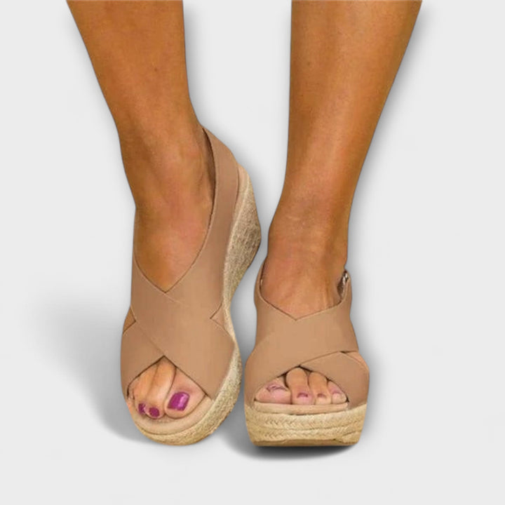 Sandalias de esparto elegantes