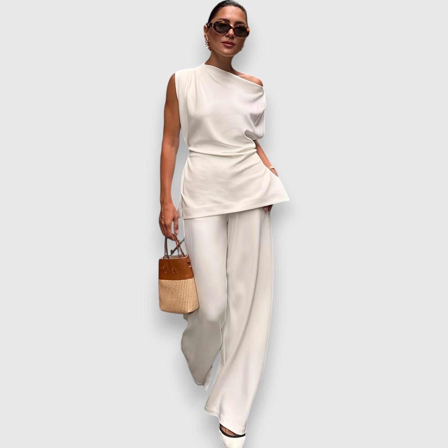 Abelyn – Conjunto de dos piezas asimétrico en blanco