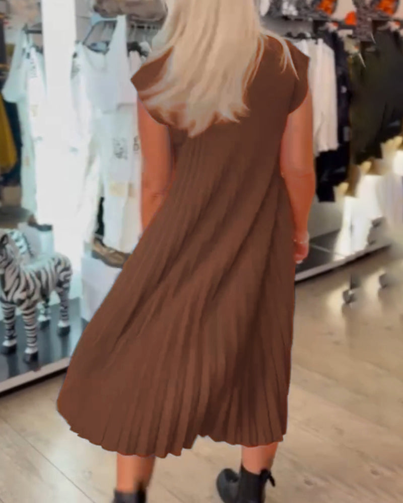 Clara | Vestido de verano plisado y sencillo.