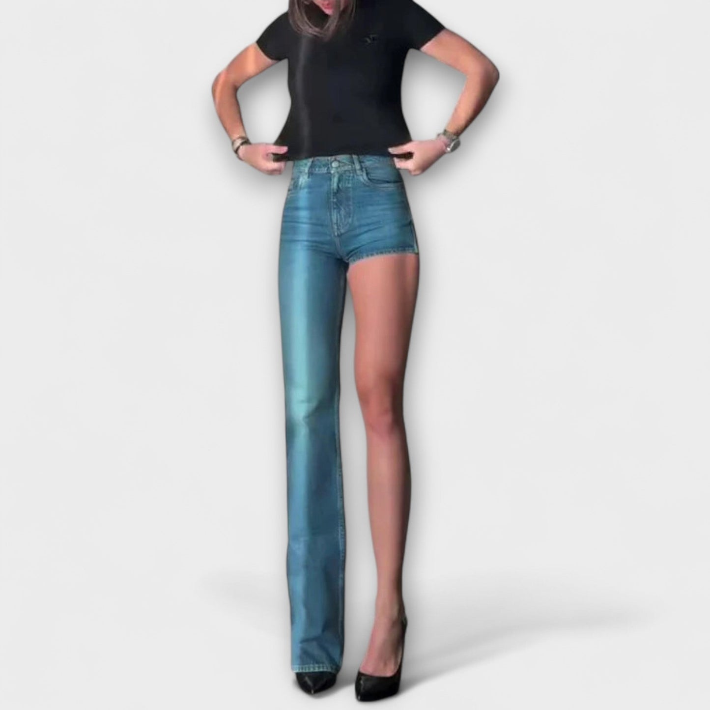 Pantalones vaqueros asimétricos con una tira de hombro