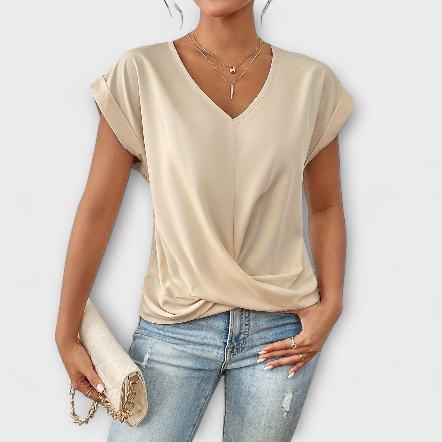 Top V con detalles de botón