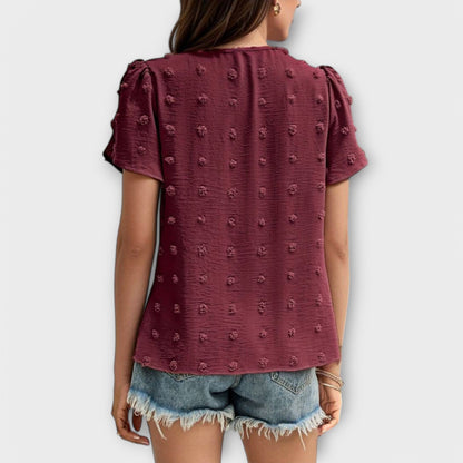 Camisa Charlotte con mangas florales estilo Swiss Dot