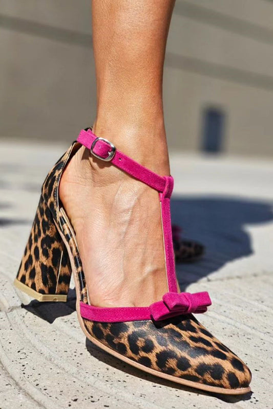 Leontina | Sandalias verdes con estampado de tigre y acentos coloridos