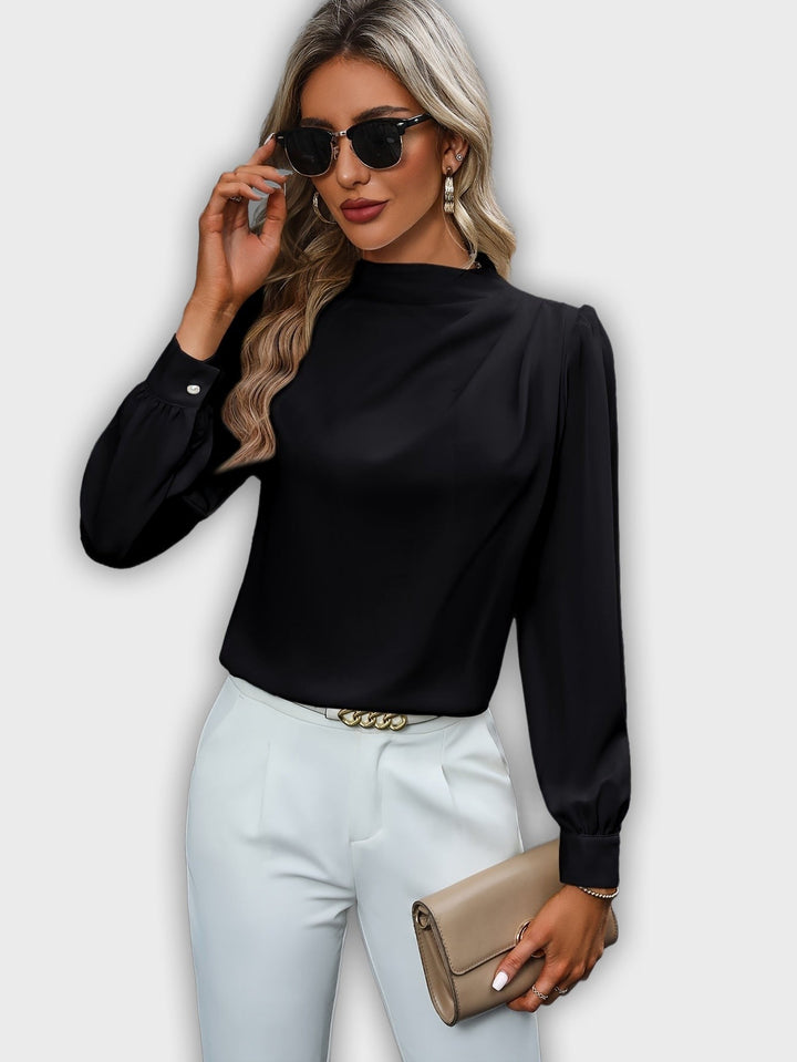 Camisa elegante con cuello alto