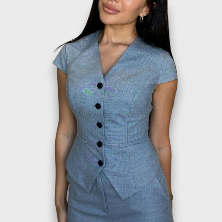 Laura – Conjunto elegante con silueta femenina