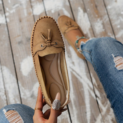 Nadine – Zapatos loafers clásicos con pompones