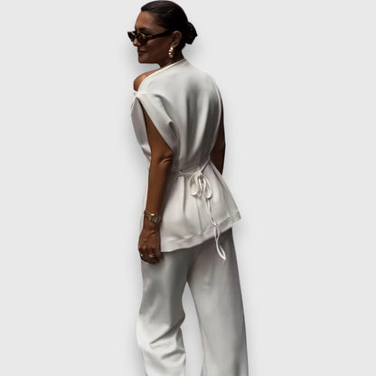 Abelyn – Conjunto de dos piezas asimétrico en blanco