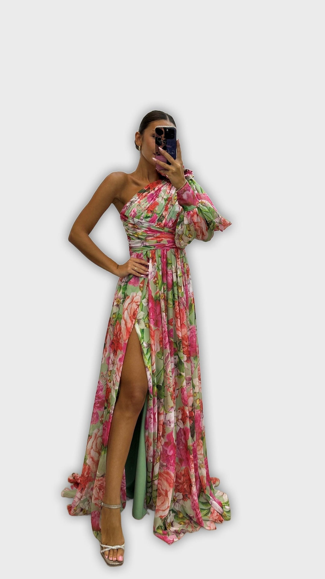 Vestido McKenna deslumbrante