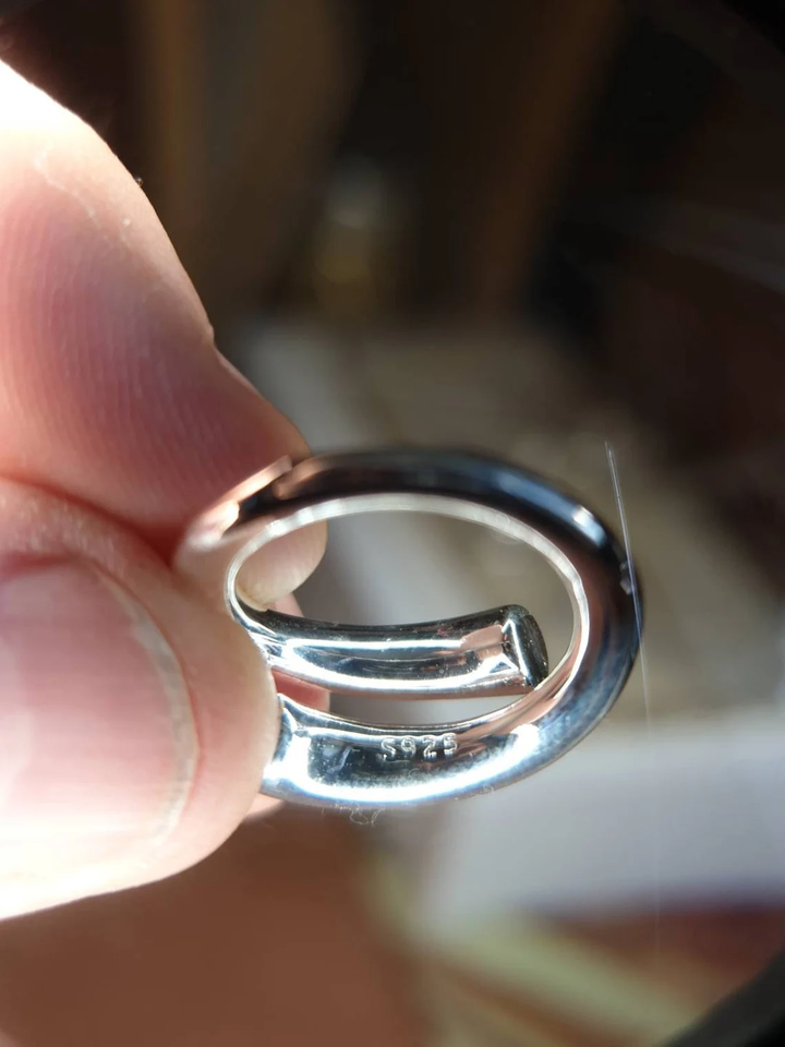 Anillo ajustable de acero inoxidable diseñado