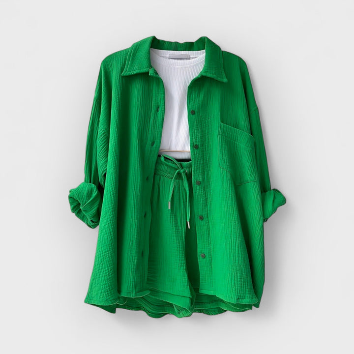 Conjunto de verano con camiseta y pantalones cortos