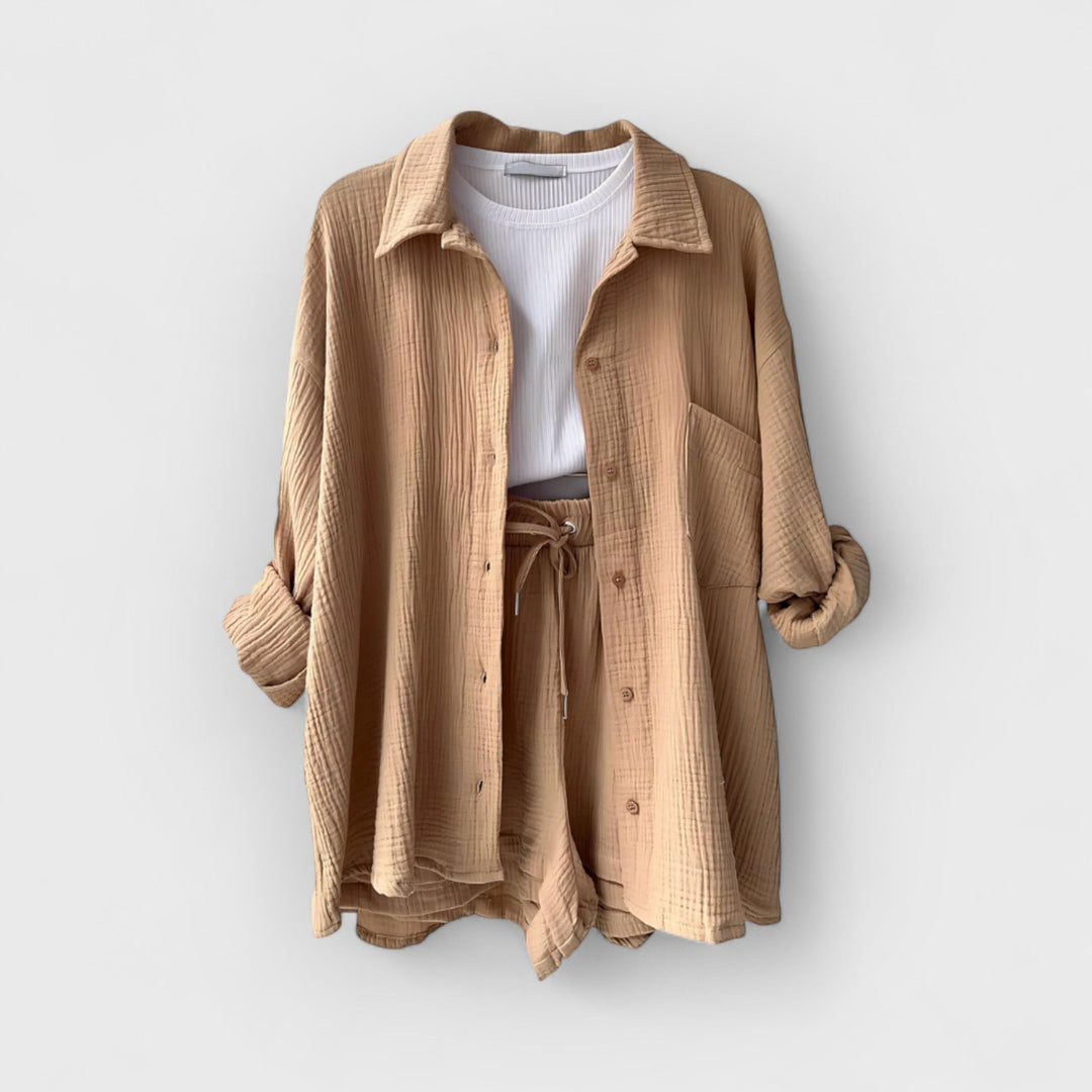 Conjunto de verano con camiseta y pantalones cortos