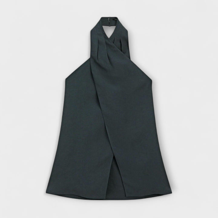 Top azul con cuello atado y corte en la espalda