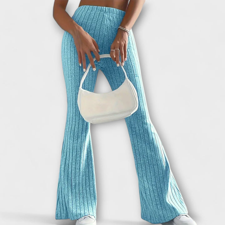 Pantalones elegantes para mujeres con corte destacado