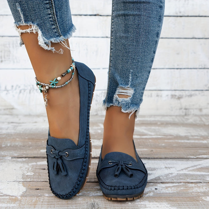Nadine – Zapatos loafers clásicos con pompones