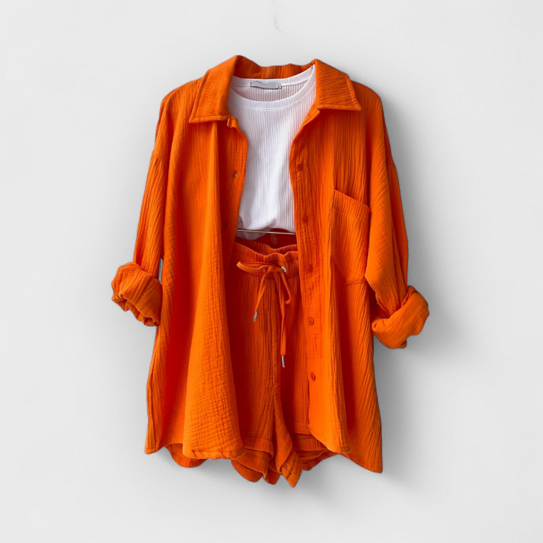 Conjunto de verano con camiseta y pantalones cortos