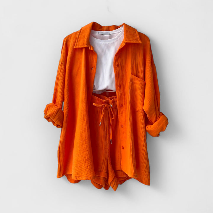 Conjunto de verano con camiseta y pantalones cortos