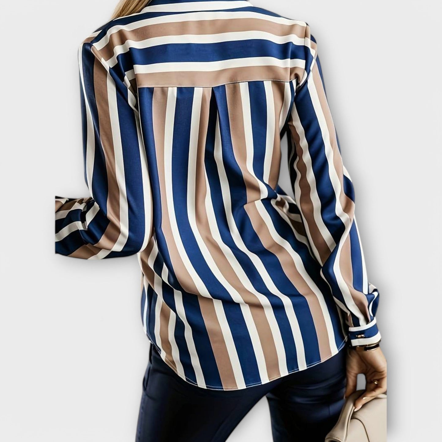 Camiseta a rayas cómoda y moderna Emily