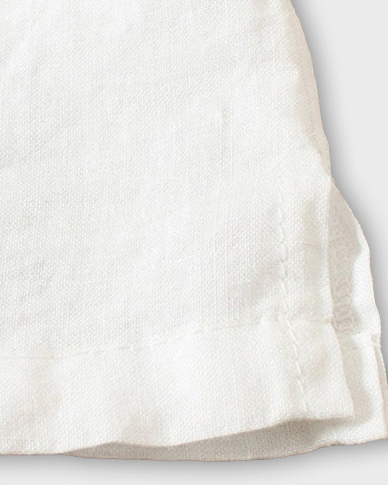 Camisa elegante para mujeres con mangas cortas