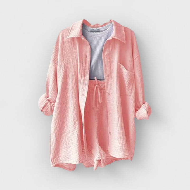 Conjunto de verano con camiseta y pantalones cortos