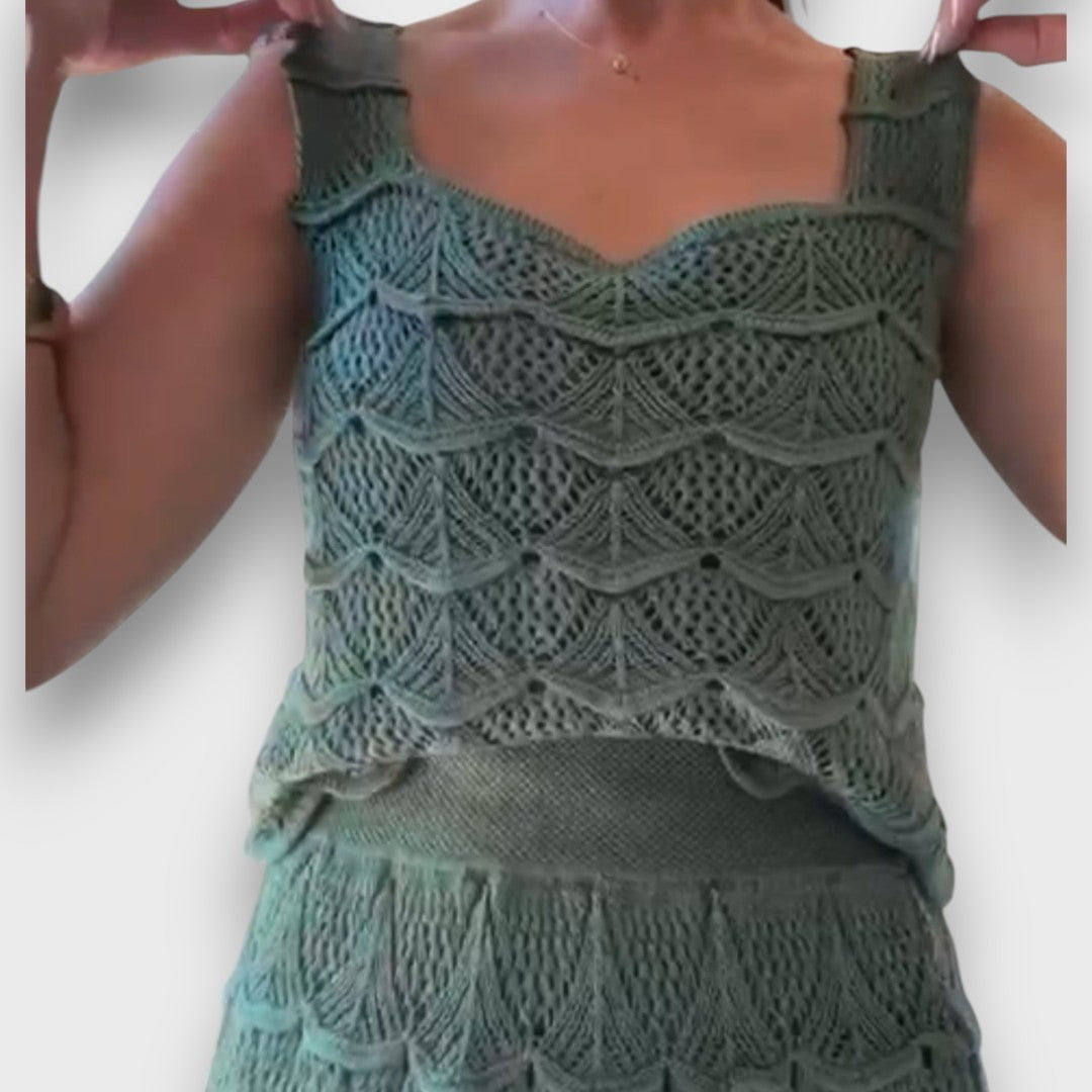 Lunara – Conjunto de dos piezas con diseño de tejido en la parte superior y la falda