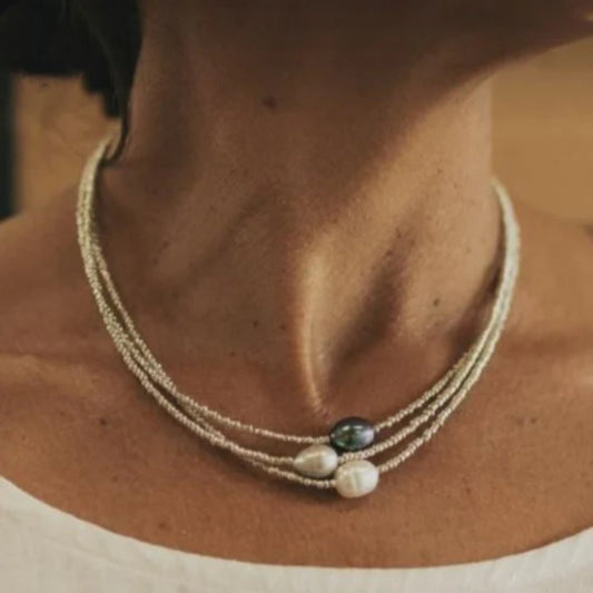 Collar de perlas vintage hecho a mano