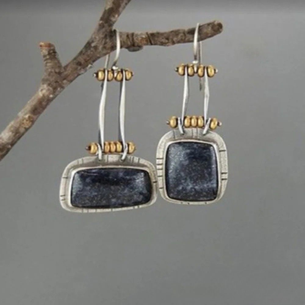 Pendientes retro de plata con un toque nocturno