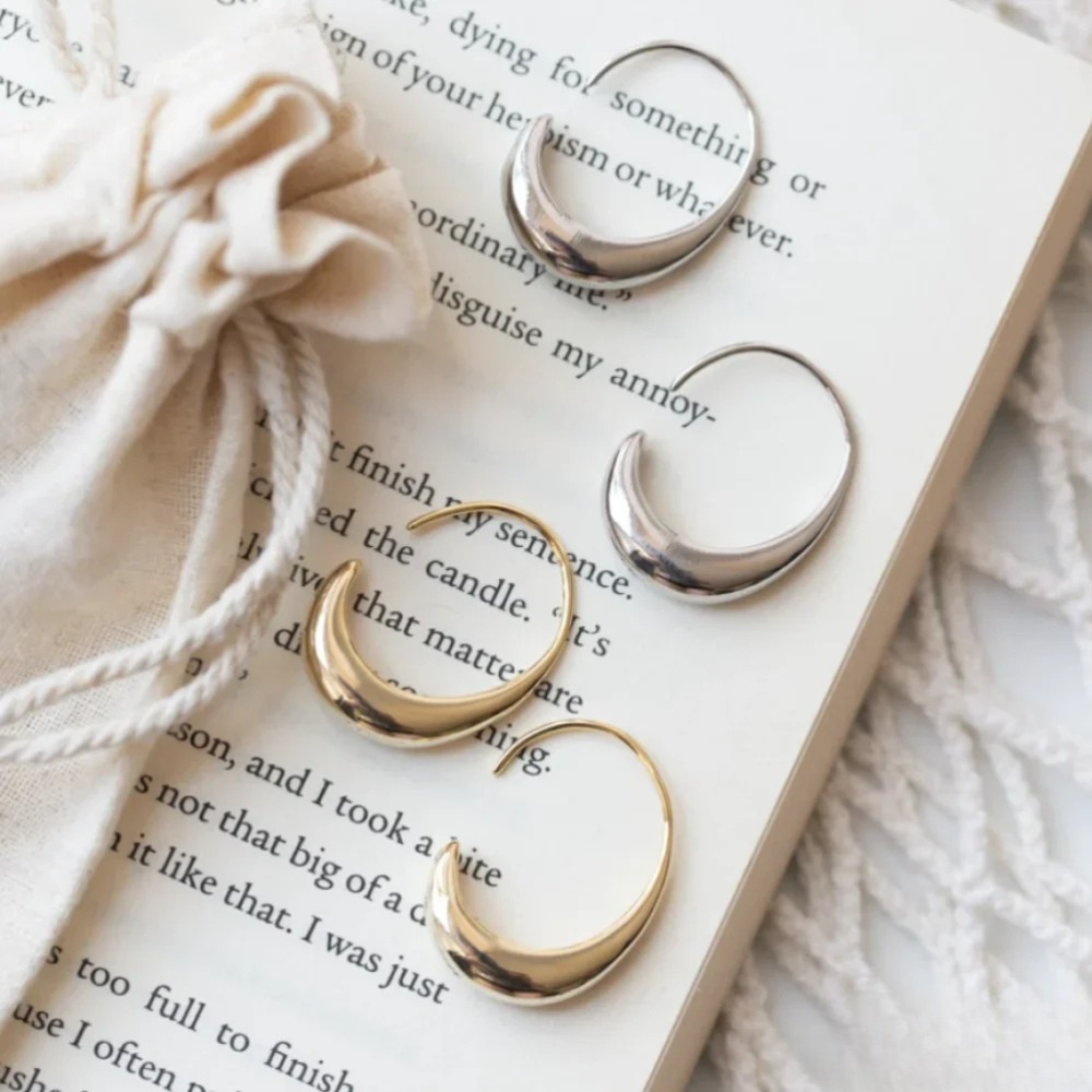 Pendientes de diseñador elegantes y de alta calidad