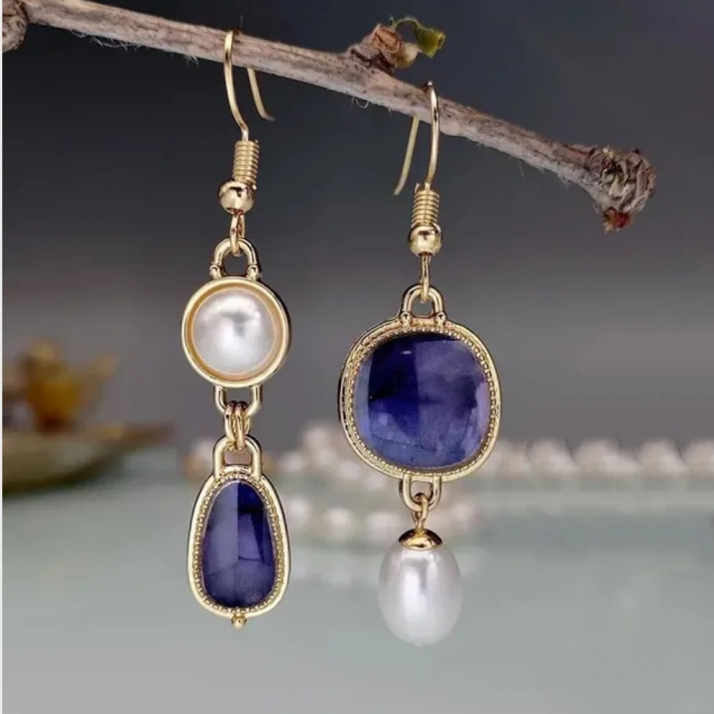 Pendientes retro con piedra azul - Joyería Laura