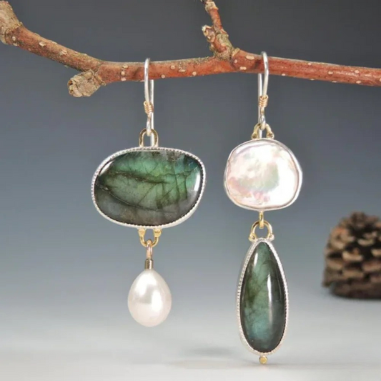 Pendientes de piedra retro con acabado lujoso