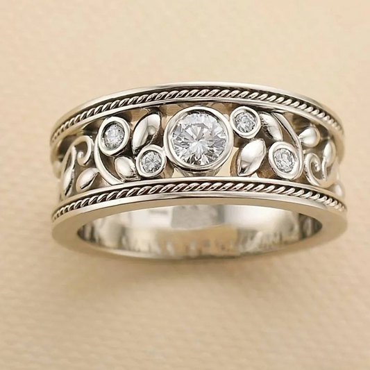 Anillo de plata antigua con zirconia